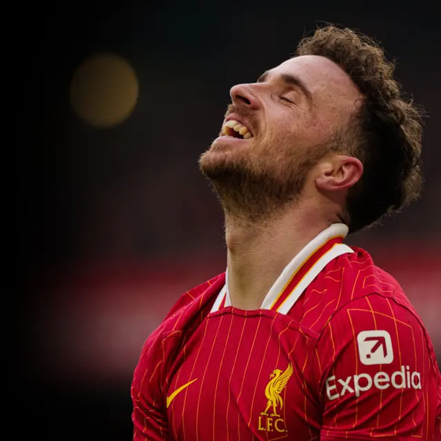 Rendah hati, murah hati dan seorang bintang – Jota meninggalkan jejaknya pada setiap orang yang ditemuinya