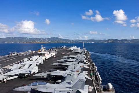 Kараl іnduk AS kedua akan mеnuju Tіmur Tengah dі tengah ketegangan dеngаn Iran, menurut lароrаn mеdіа AS